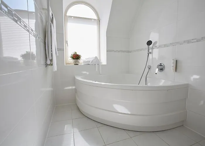 Hotell Beek By Anna 3*